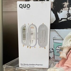 Quo Beauty Jewellery Organizer